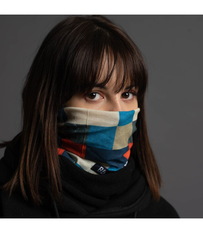 Bee Unusual “British Chess” Nordic Crew Tubular with Fleece