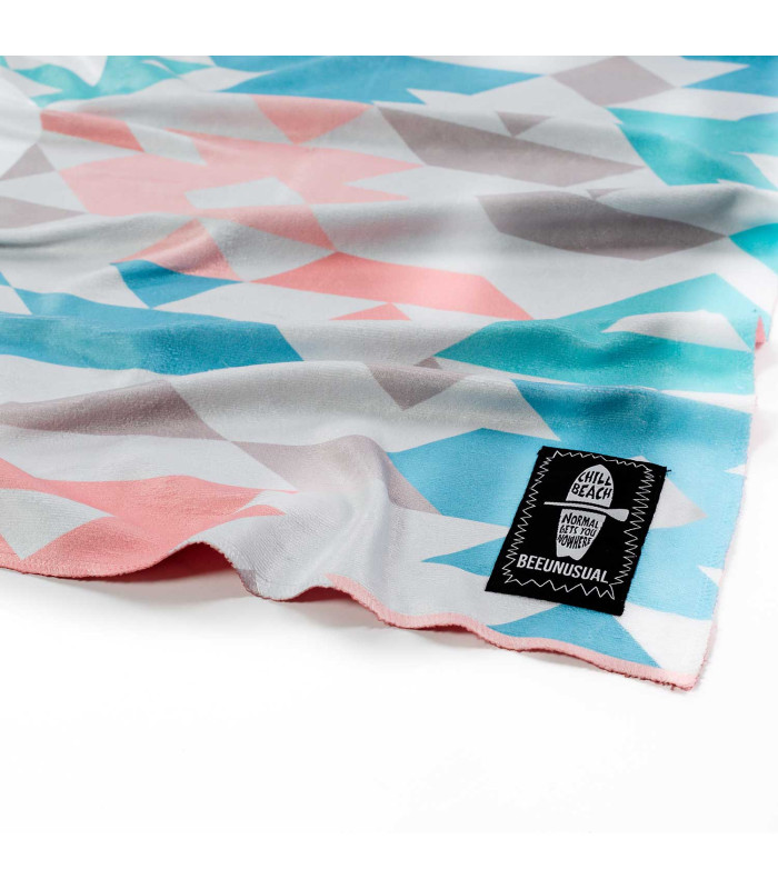 Bee Unusual “Natives” Beach Towel 100×180 cm