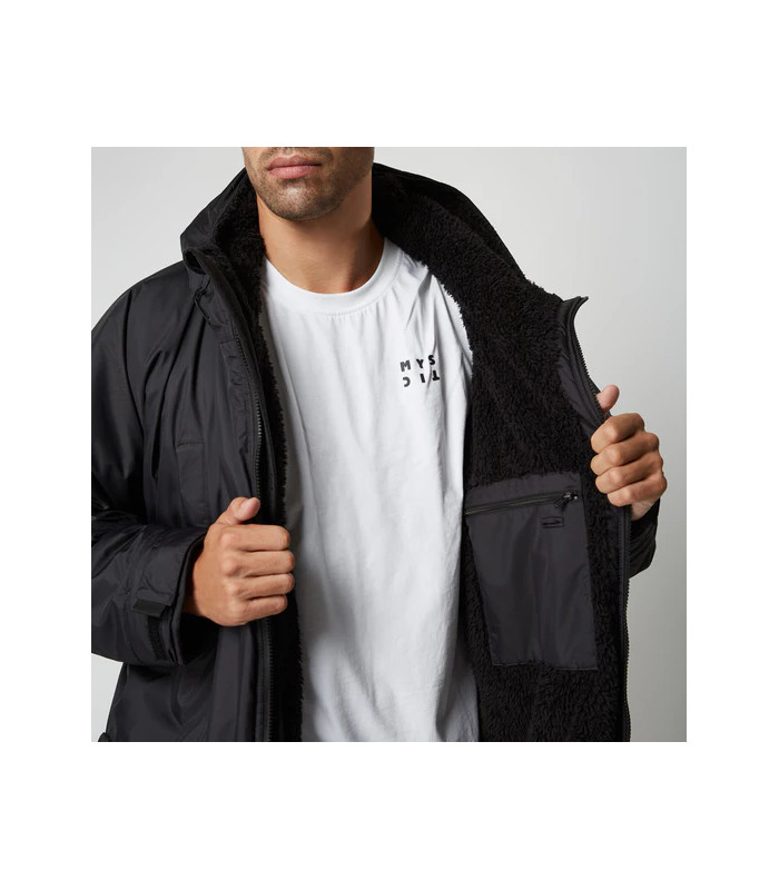 Mystic Poncho Explore DTS